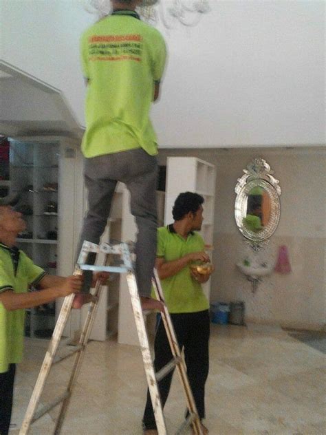 Cuci Lampu Kristal Ibu Santi Jasa Cuci Lampu Kristal