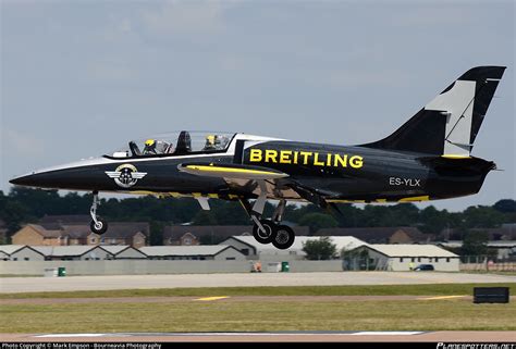 Es Ylx Breitling Jet Team Aero L Albatros Photo By Mark Empson