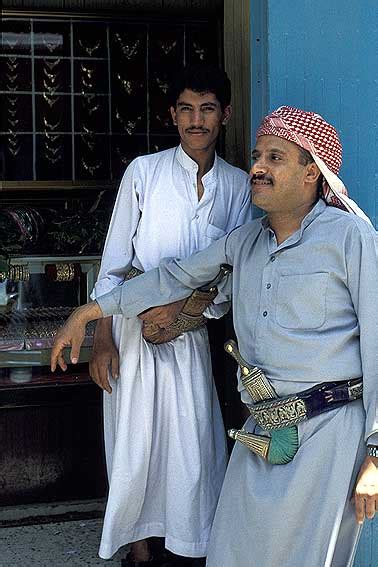 Yemenis people pictures,Travel pictures. Photography gallery of Yemen. Photos of Yemenis people ...