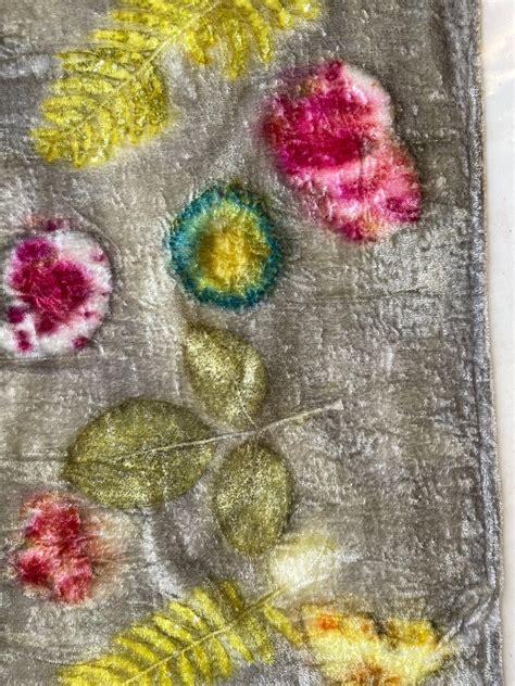 How To Dye Fabric With Botanicals Natural Dyes Flowers Flora Obscura