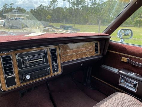 1989 Buick Lesabre Estate Wagon Woody 93348 Miles Maroon Interior