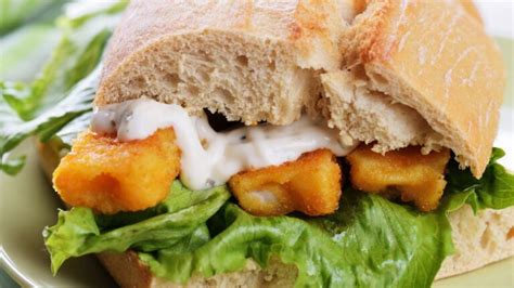 Best Sauce for Fish Sandwich [9 Great Ideas]