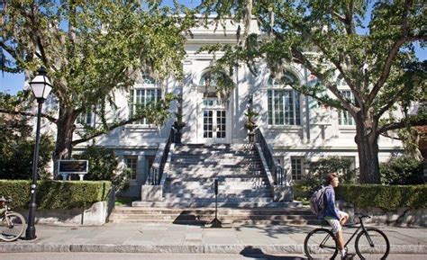 Charleston Library Society In Charleston Sc Architecture Street