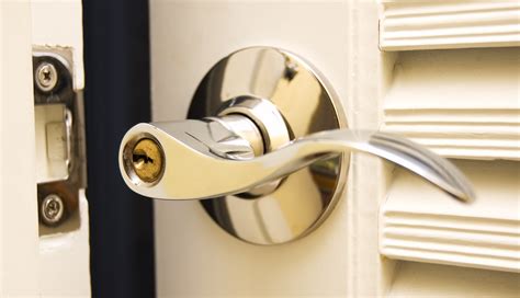 How To Decorate With Door Handles?