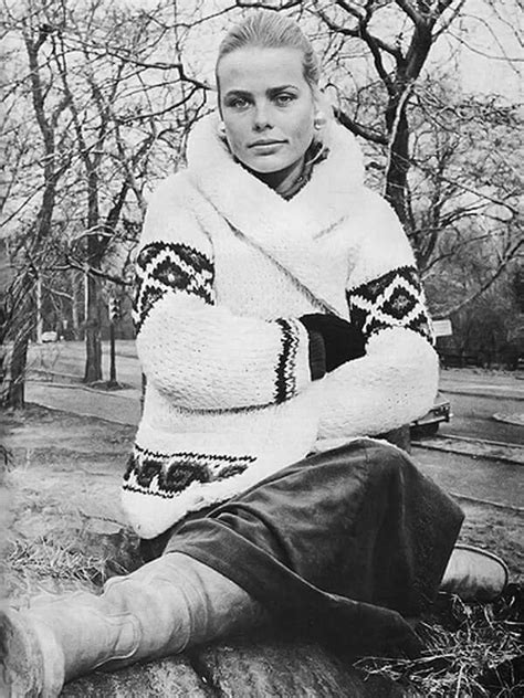 Hot Margaux Hemingway Photos ThBLOG