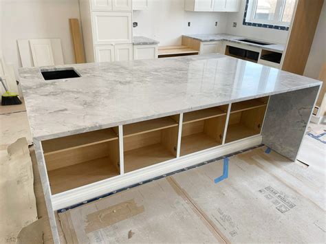 Calacatta Super Premium White Quartzite Countertop Everest Granite