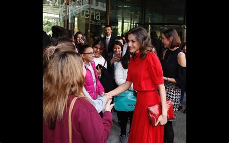 Letizia Tra Da Pelas Luzes Letizia Tra Da Pelas Luzes Rainha De