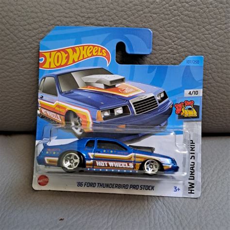 Hot Wheels 86 Ford Thunderbird