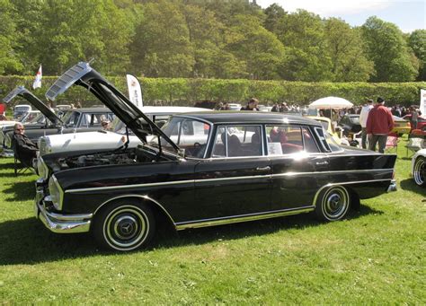 Mercedes Benz Fintail W112 300 SE 170 Hp