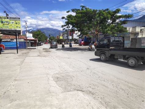 Warga Keluhkan Jalan Provinsi Yang Rusak Di Boyaoge Media Alkhairaat