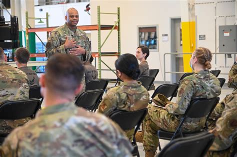 Afrc Command Chief Command First Sergeant Visit Arw Grissom Air