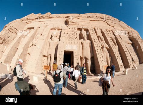 Tempel Von Hathor Abu Simbel Stockfotos Und Bilder Kaufen Alamy