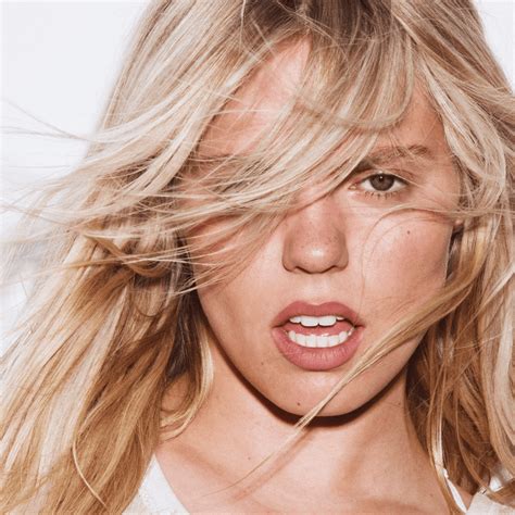 At Least I m Hot Tradução em Português Reneé Rapp Genius Lyrics