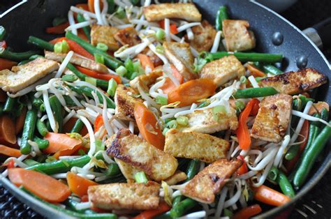 Tofu Green Bean Stir Fry With Peanut Sauce Nutritious Eats