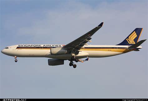 9V STA Airbus A330 343 Singapore Airlines Thomas Loh Y H