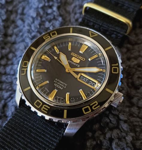 Snzh J Seiko Fifty Fathoms Black Gold Automatic Sports Watch Mobile