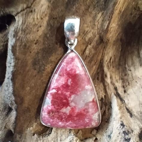 Pendentif Thulite Rose Monture Argent Vanarom S Nature