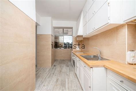 Apartamento T Venda Na Avenida De Dezembro Montalv O