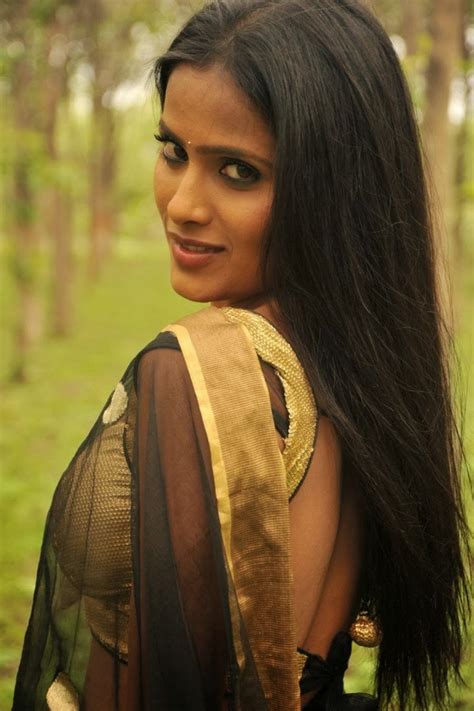 ACTRESS PICS Tv Anchor Prasanthi Hot Stills