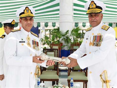 VICE ADMIRAL LODHI TAKES OVER AS COMMANDER KARACHI Daily Parliament Times