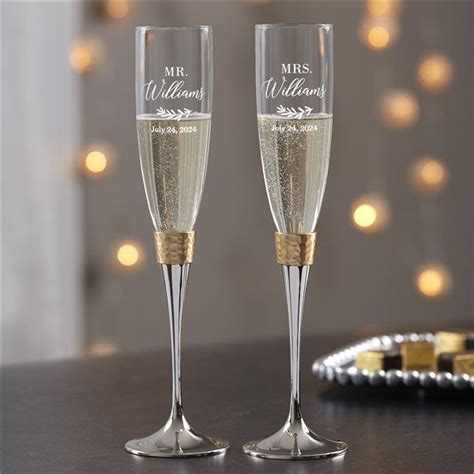 Laurels Of Love Engraved Wedding Gold Hammered Champagne Flute Set