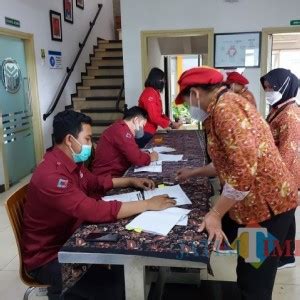 Dinsos P Ap Kb Kota Malang Salurkan Blt Dbhcht Rp Ribu Untuk