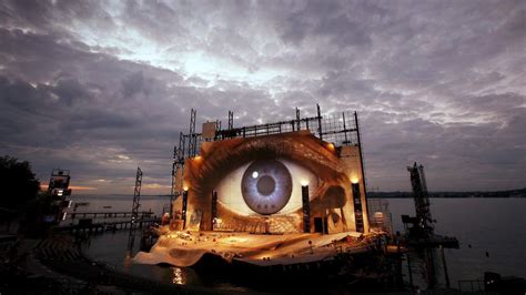 Bregenzer Festspiele Spektakul Re B Hnenbilder Am Bodensee Stern De