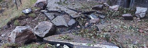 Frana In Val Calanca Strada Chiusa Tra Bivio Di Buseno E Rossa