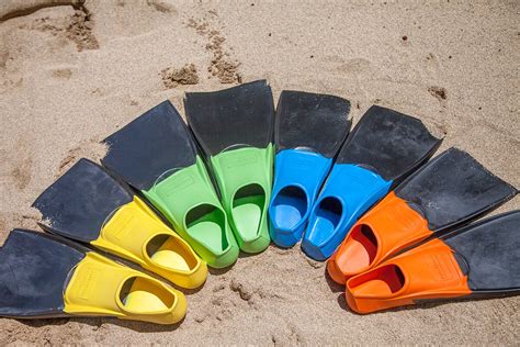 Maui Snorkeling Fins Rental - The Snorkel Store - 2-For-1 Promo