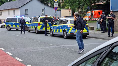 Muž V Německu Postřelil Několik Lidí Dva Z Nich Bojují O život Policie Podezřelého Dopadla