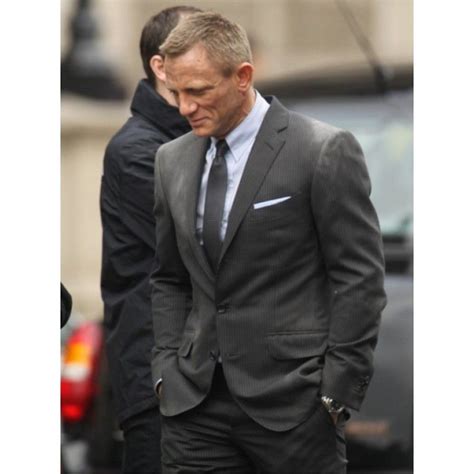 James Bond Skyfall Grey Suit Captured From The Latest Hollywood James