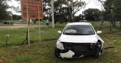 Beni Comunica O Motorista Cochila Ao Volante E Invade Estacionamento