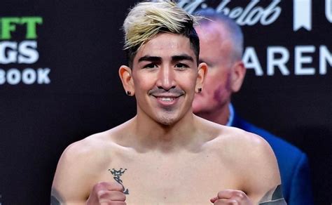 ¡el Terremoto Está De Vuelta Leo Santa Cruz Regresó Con Una Tremenda