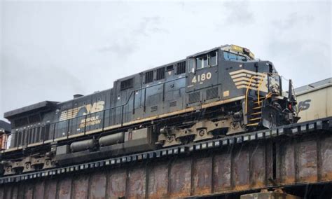 Norfolk Southern Announces Safety Plan Amid Train Derailment Aftermath | The Epoch Times