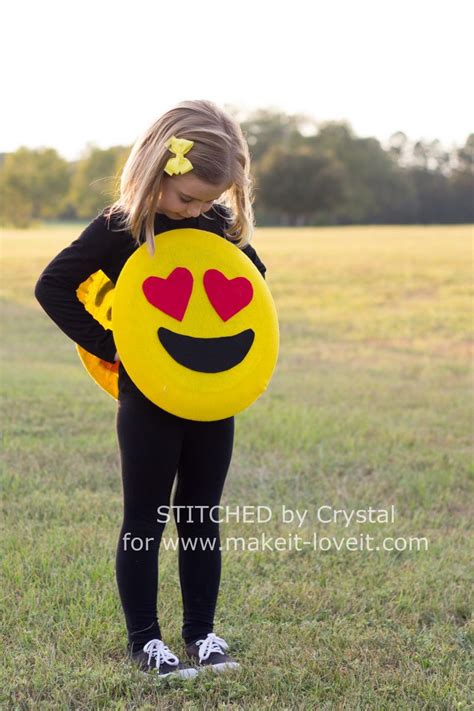 Make A Quick No Sew Emoji Costume Make It And Love It