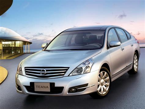 Nissan Teana Photos and Specs. Photo: Teana Nissan review and 25 perfect photos of Nissan Teana