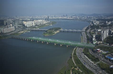 The Han River Reach The World