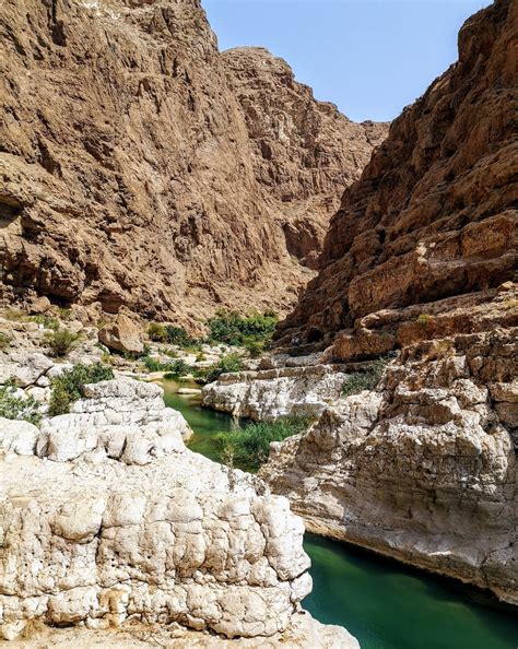 Hiking in the Wadi Shab - Sur, Oman - Safe and Healthy Travel
