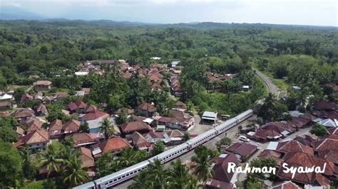 Kereta Api Bukit Serelo Melintasi Alam Sumatera Selatan Youtube