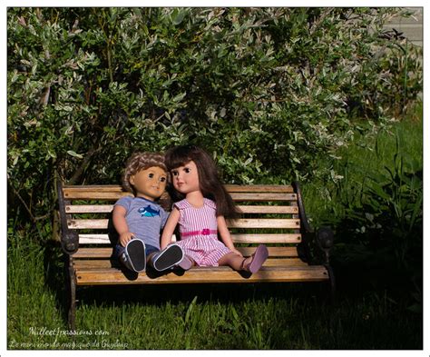 Les Amoureux Qui Se Bécotent Sur Les Bancs Publics Lovers Who Smooch