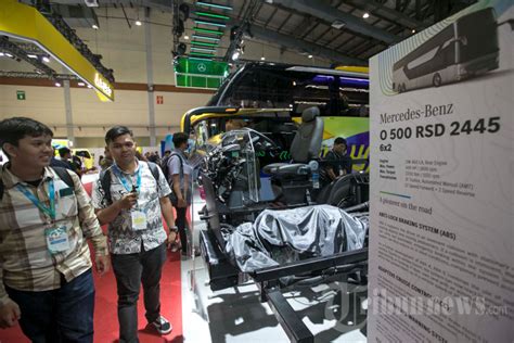 Pameran Otomotif Giicomvec Foto Tribunnews