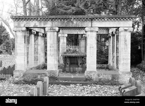 Engel Friedhof Statue Hi Res Stock Photography And Images Alamy