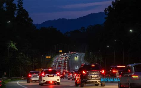 BERNAMA ALIRAN TRAFIK PERLAHAN DI BEBERAPA DI LEBUH RAYA UTAMA MALAM INI