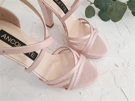 39 Stiletto Nude Taupe Cu Baretute Ancolette