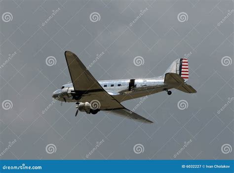 Silver Airplane Royalty Free Stock Photography - Image: 6032227