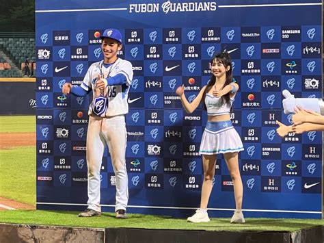 新聞 劉俊豪連2戰mvp圓夢與慈妹跳舞 直呼心跳加速 Baseball板 Disp Bbs