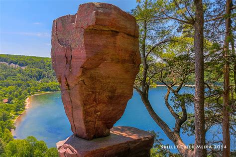 Balanced Rock Trail - Devil's Lake State Park Area Visitor's Guide ...