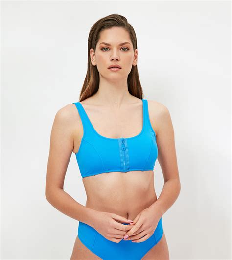 Buy Trendyol Zippered Bikini Brassiere In Blue Thstreet Kuwait