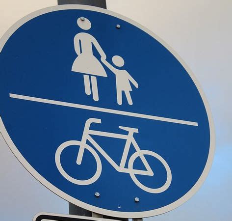 Neuer Geh Und Radweg An Der B