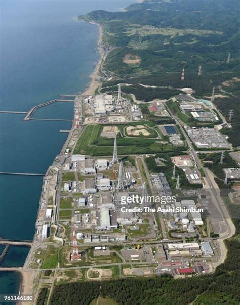 Kashiwazaki Kariwa Nuclear Power Plant Photos and Premium High Res ...